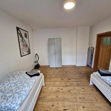 Big 4 - 7 People Apartamento Offenbach am Main